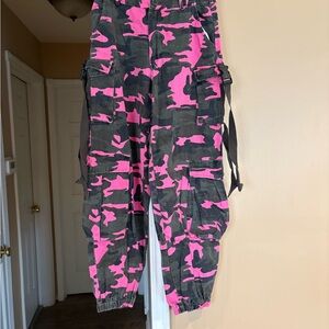 Women  Pink Camouflage Cargo Jogger Pants - women Bottoms